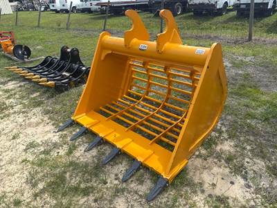 HANDY HB320 63" Screening Bucket Excavator Attachment to Fit 320
