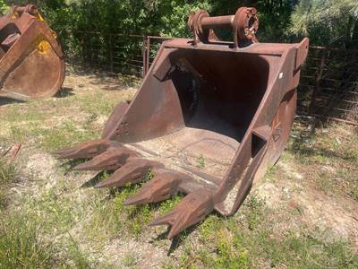 Used Hensley 80 in. Excavator Bucket to Fit PC-1000, 140 mm Pin