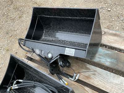 MIVA 24" Tilting Bucket for 1-3 Ton Excavator, 25 mm Pin
