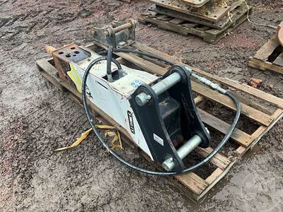Stanley MB15EXS Excavator Attachment
