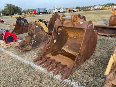 54" CB Bucket, Â 90 MM Pin