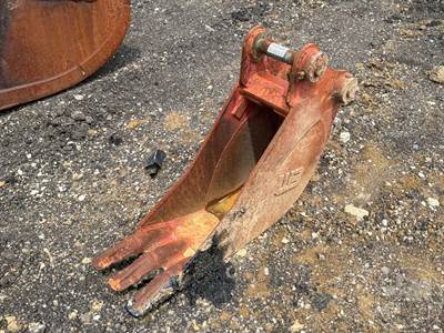 Werk-Brau 18" TBK Tooth Bucket Excavator Attachment, 50 mm Pin
