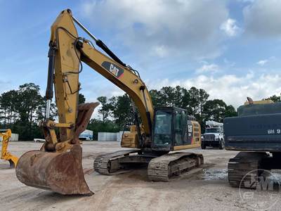 Caterpillar 326FL Excavator