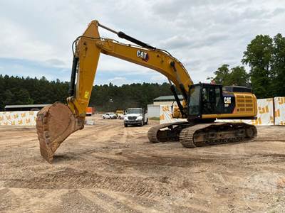 Caterpillar 352F Excavator