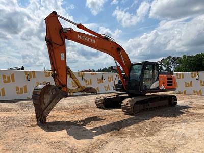 Hitachi ZX210LC-6N Excavator
