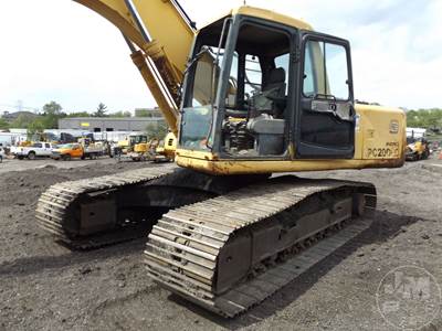 Komatsu PC200LC-6 Excavator