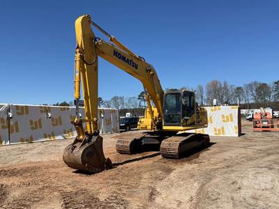 Komatsu PC210LC-10 Excavator