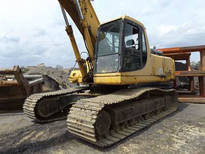 Komatsu PC300LC-6 Excavator