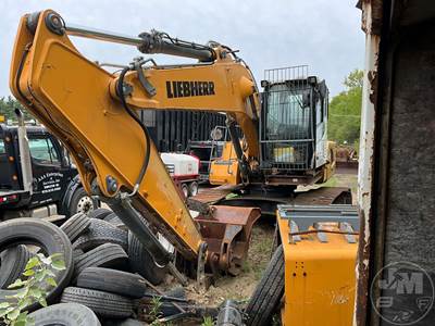 Liebherr 924 Excavator