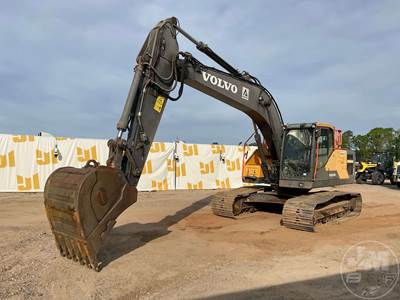 Volvo EC220EL Excavator