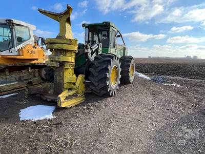 John Deere 643II Track Feller Buncher