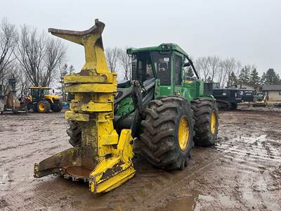 John Deere 643II Track Feller Buncher