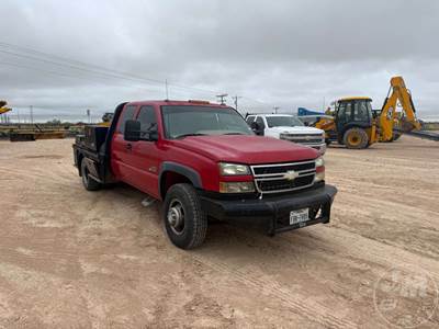 Chevrolet 3500 Flatbed Truck