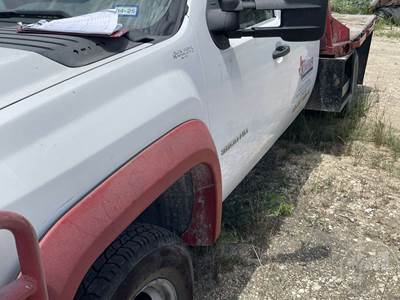 Chevrolet 3500HD Flatbed Truck