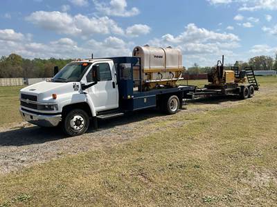 Chevrolet C5500 Flatbed Truck