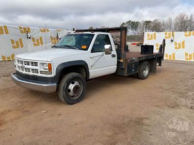 Chevrolet GMT-400 Flatbed Truck
