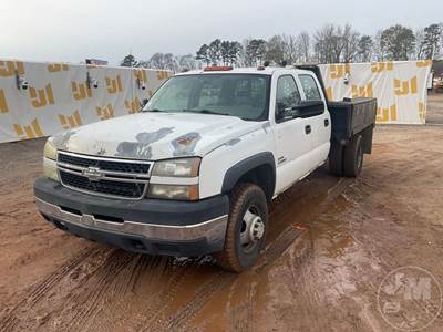 Chevrolet Silverado Flatbed Truck