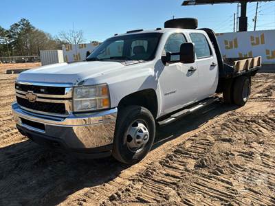 Chevrolet Silverado Flatbed Truck
