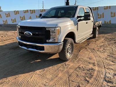 Ford F-250 Flatbed Truck