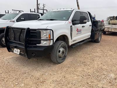 Ford F-350 Flatbed Truck
