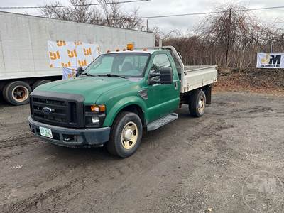 Ford F-350 Flatbed Truck
