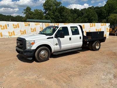 Ford F-350 Flatbed Truck