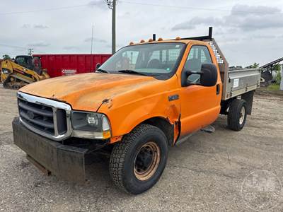 Ford F-350 XL Flatbed Truck