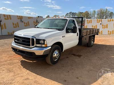 Ford F-350 XLT Flatbed Truck