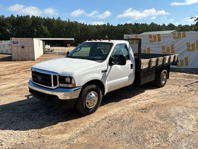 Ford F-350 XLT Flatbed Truck