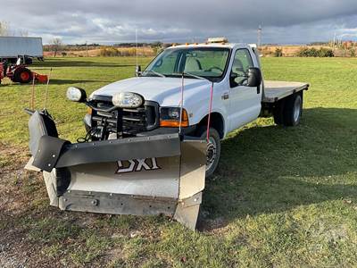 Ford F-450 Flatbed Truck