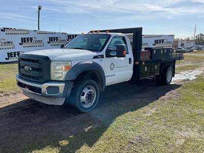 Ford F-450 Flatbed Truck