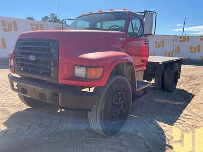 Ford F-800 Flatbed Truck