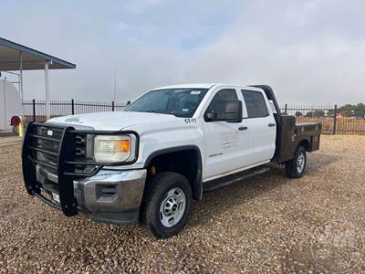 GMC 2500HD Flatbed Truck