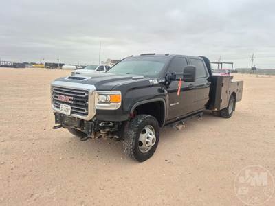 GMC 3500HD Flatbed Truck