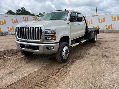 International CV515 Flatbed Truck