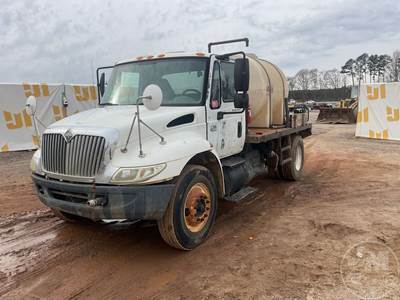 International MA025 Flatbed Truck