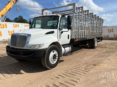 International MA025 Flatbed Truck