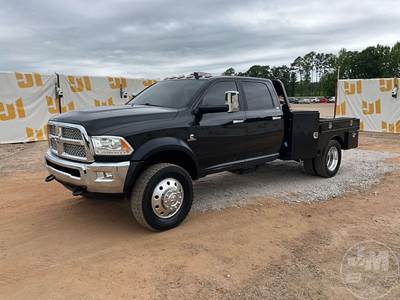 RAM 4500 Laramie Flatbed Truck