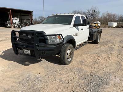 RAM 5500 Flatbed Truck