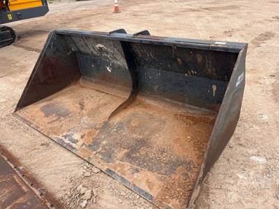 Star 1496HB-TK 95" Q/C Smooth Bucket for Extreme 10K Telehandler