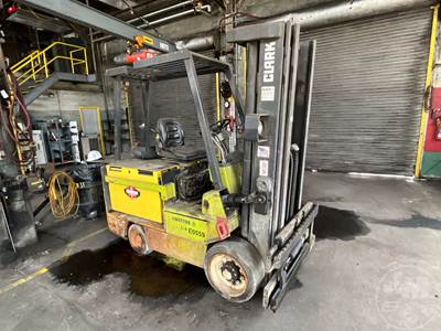 Clark EC50080 Forklift