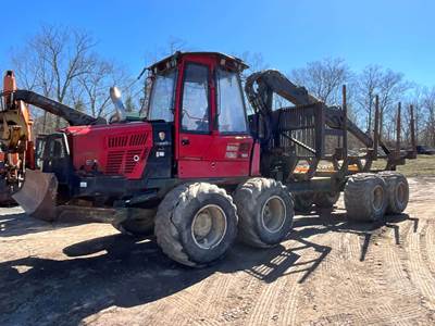 Komatsu 865 Forwarder