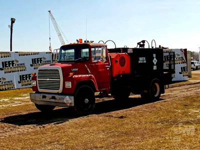 Ford LN8000 Fuel & Lube Truck