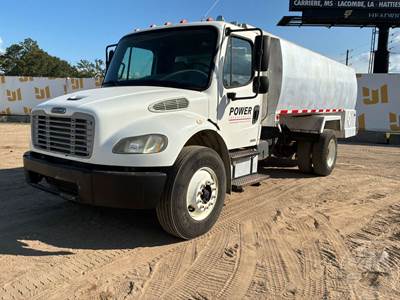 Freightliner M2 Fuel & Lube Truck