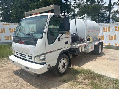 GMC W5500 Fuel & Lube Truck