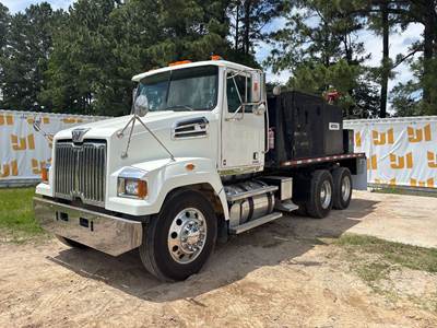 Western Star 4700SF Fuel & Lube Truck