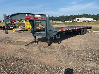 CALIBER Gooseneck Trailer