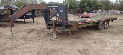 20 Ft T/A Gooseneck Trailer