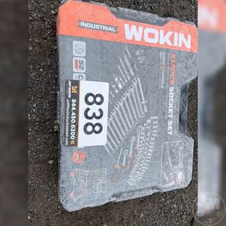 215 PIECE SOCKET SET Hand Tool