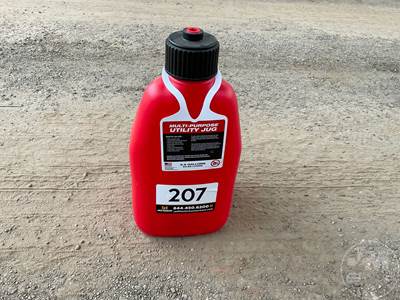 5.5 GALLON FUEL JUG Hand Tool